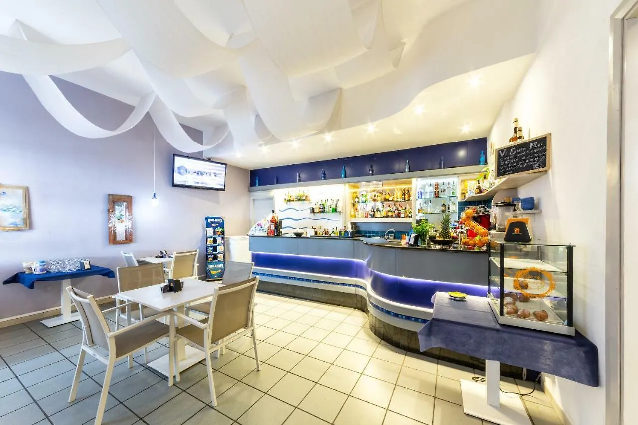 Hotel Meli كاستيلساردو