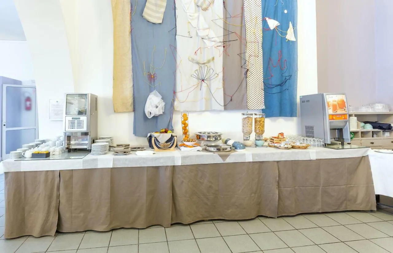 Hotel Meli كاستيلساردو 3*,